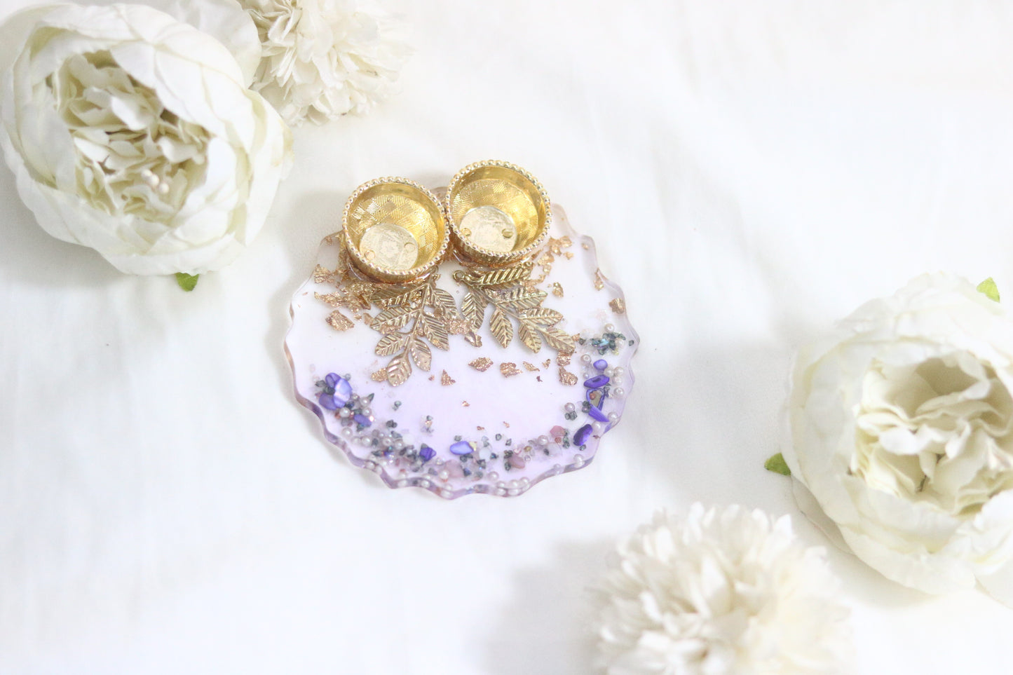 "Opulent Lavender Bliss Resin Pooja Thali – Elevate Your Festive Rituals"
