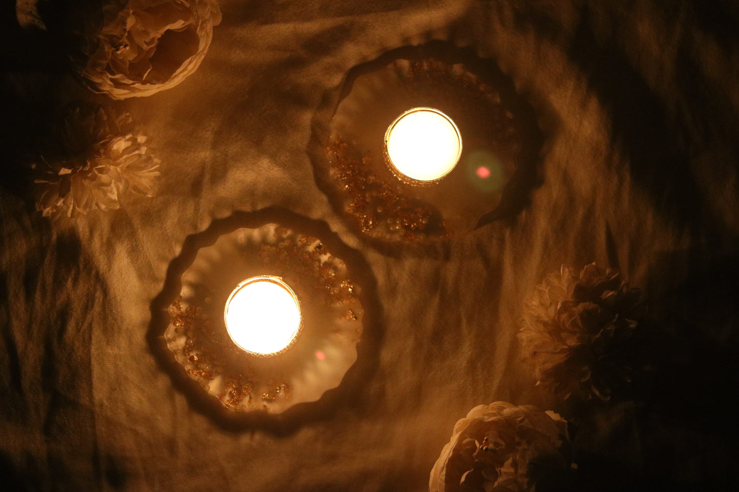 Dual Colour Resin Diya with Gold Flake- Set of 25 Pairs