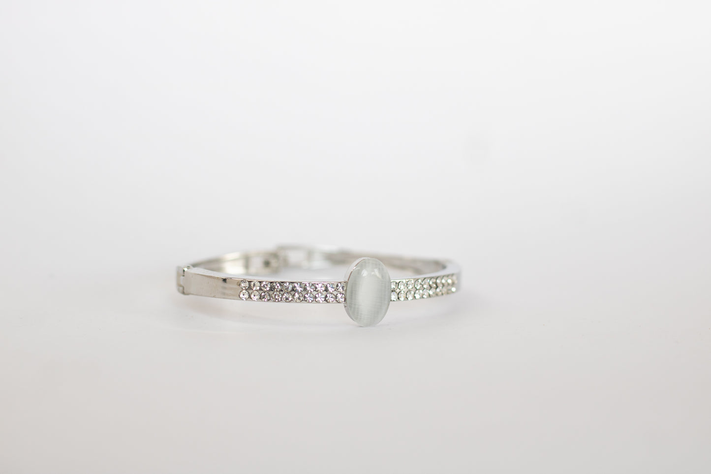 "Radiance Collection"- Diamond band design