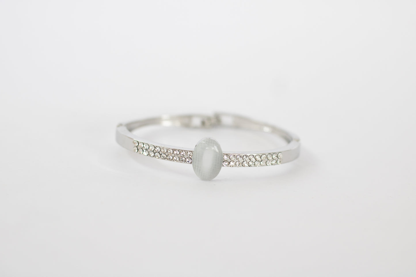"Radiance Collection"- Diamond band design