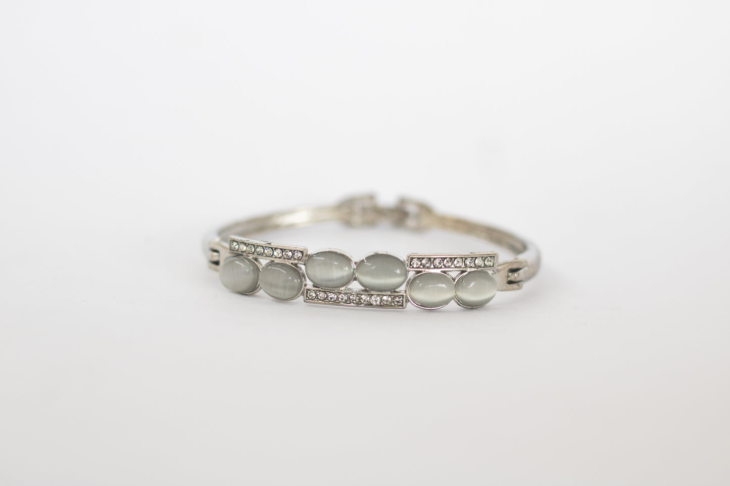 "Radiance Collection"- Oval bling design