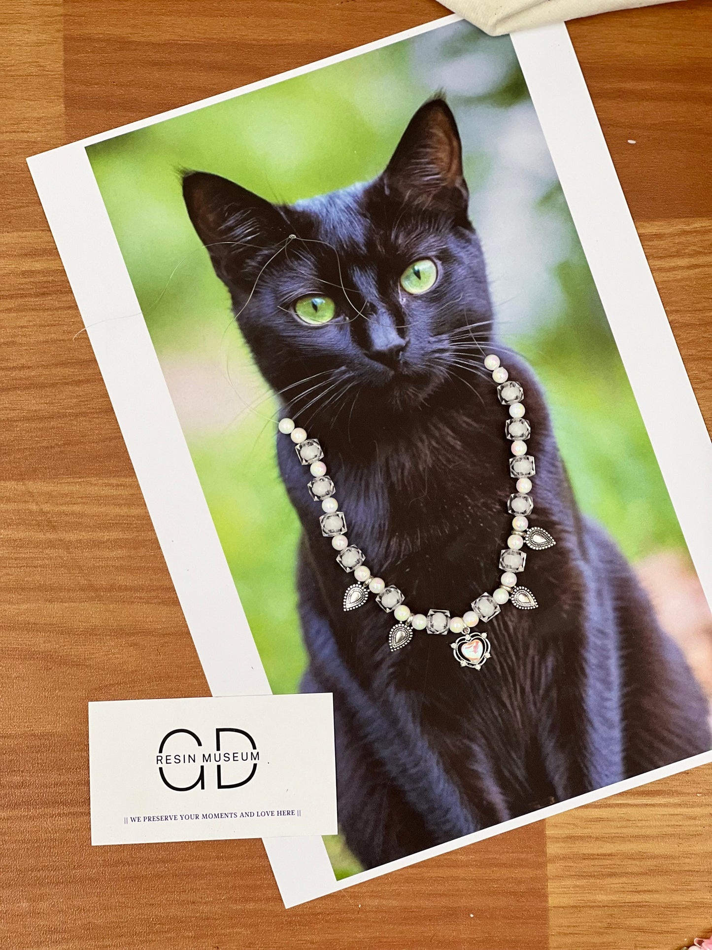 Luxury Pearl Necklace for Cats/Dogs – Elegant and Pet-Safe Design - Rhinestone Hearts