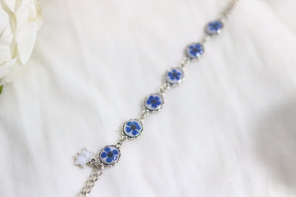 Elegant Blue Blossom Resin Bracelet - Timeless Charm on Your Wrist💙