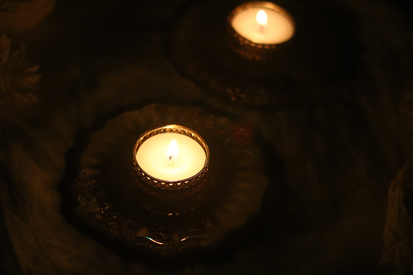 "Illuminate Your Festivities with Exquisite Resin Tea Light Holders - Now in a Special Combo Offer!"- Set of 2