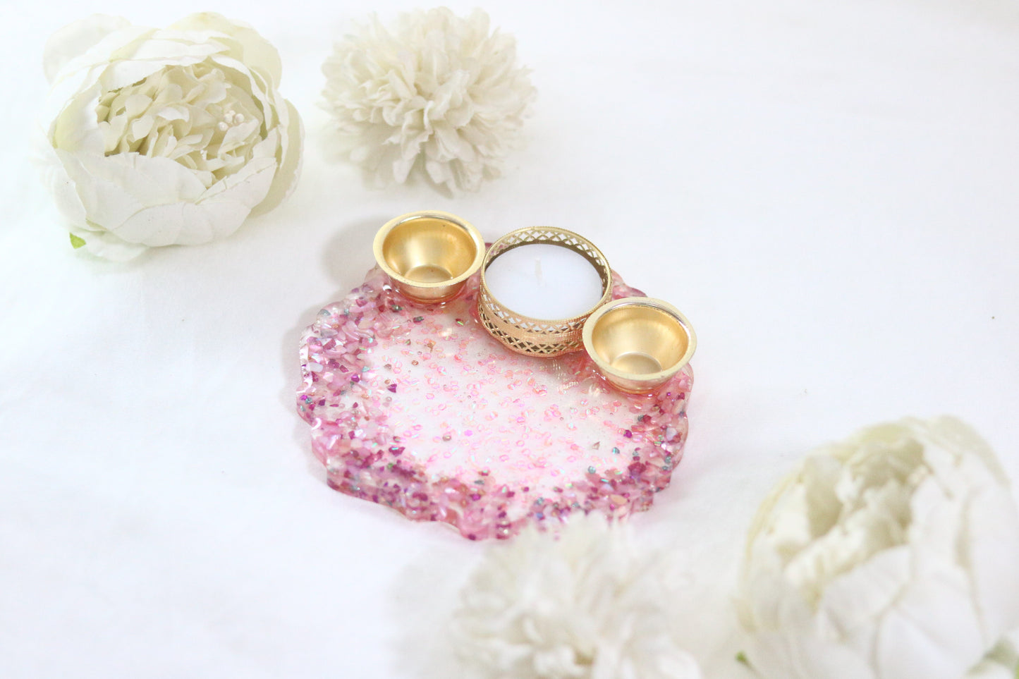 "Blushing Elegance: 5-Inch Pink Crystal Resin Thali with Golden Glow"