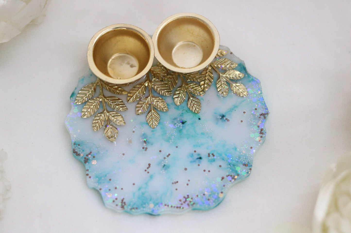 "Exquisite 5-inch Handcrafted Resin Thali with Golden Leaf Detailing & Shimmer Effect - Perfect for Diwali & Pooja Ceremonies"