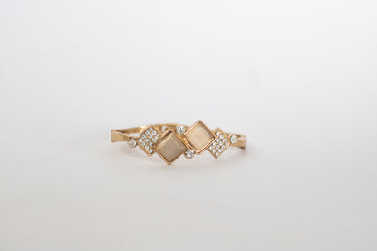 "Radiance Collection"- Geometry design (Gold)