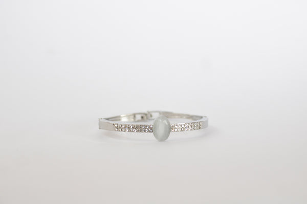 "Radiance Collection"- Diamond band design