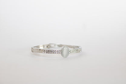"Radiance Collection"- Diamond band design