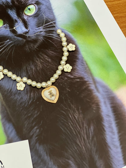 Luxury Pearl Necklace for Cats – Elegant and Pet-Safe Design - Vintage Heart